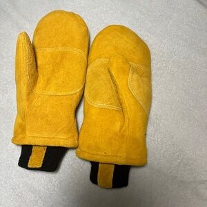 Yellow Suede Men's Mittens